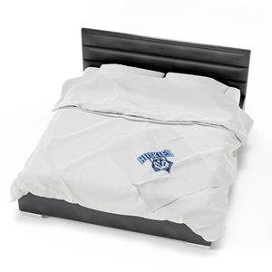 Hunter Huss HS Velveteen Plush Blanket