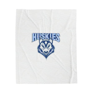 Hunter Huss HS Velveteen Plush Blanket