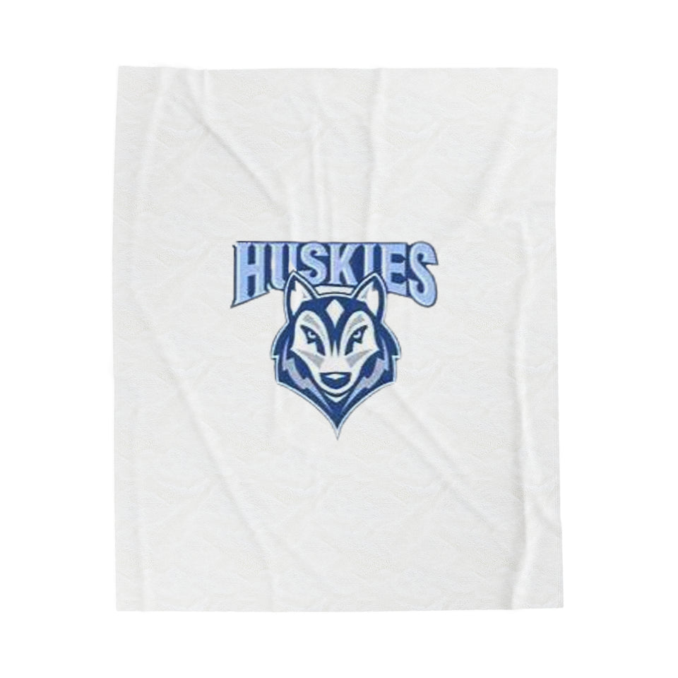 Hunter Huss HS Velveteen Plush Blanket