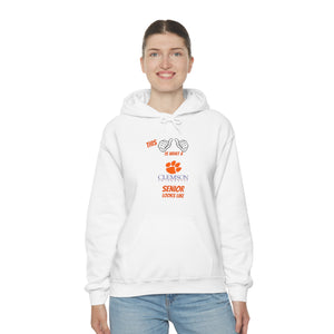 This Is What A Clemson Senior Looks Like Unisex Heavy Blend™ Hooded Sweatshirt