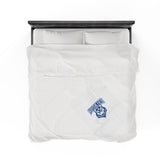 Hunter Huss HS Velveteen Plush Blanket